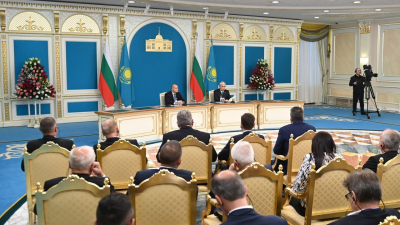 Казахстан и Болгария намерены развивать Транскаспийский коридор