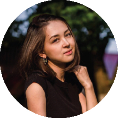 Я занимаюсь скандинавской ходьбой