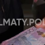 Алматыда самса үшін 10 мың теңге берген шетелдіктер полициядан бір-ақ шықты (видео)