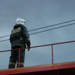 Қонаевта бес қабатты тұрғын үй шатыры өртеніп, 120 адам эвакуацияланды
