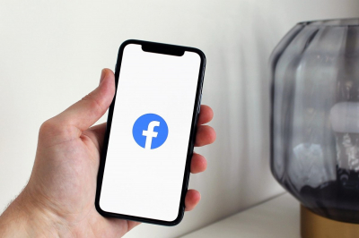 "Какой Facebook в 8 лет?". Родители возмутились заданием в учебнике для третьеклассников